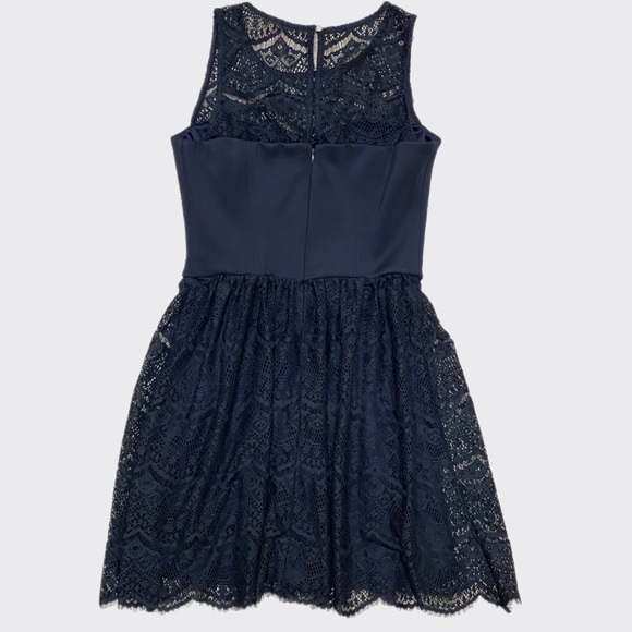 GUESS | LACE SWEET HEART DRESS  | SIZE 6 - Picture 2 of 5